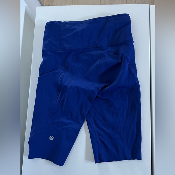 Lululemon base pace 10 inch short - Picture 3 of 3